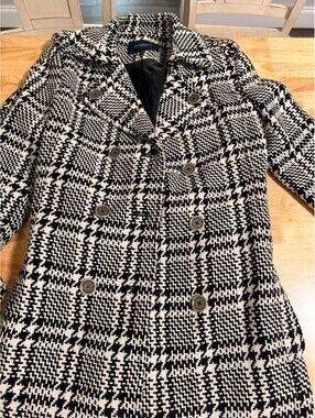 Burberry London Women's Medium Black and White Houndstooth Wool Coat with Double